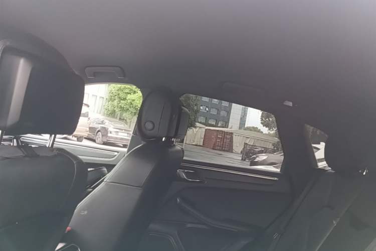 Used Porsche Macan 2018 Macan 2.0T Headliner