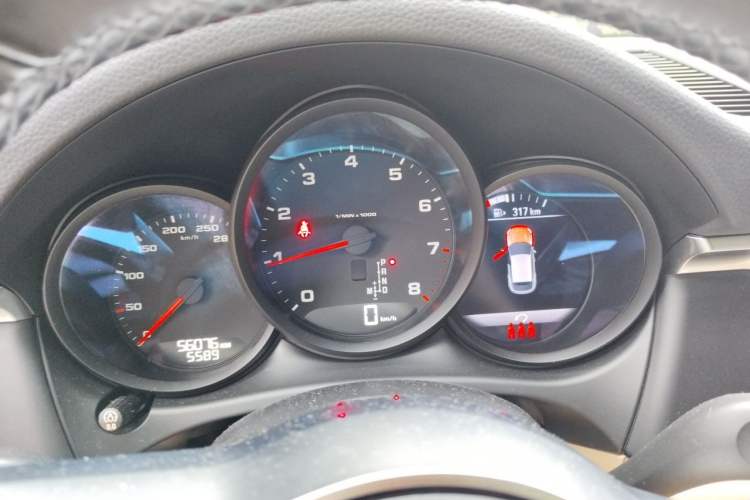 Used Porsche Macan 2018 Macan 2.0T Instrument Cluster