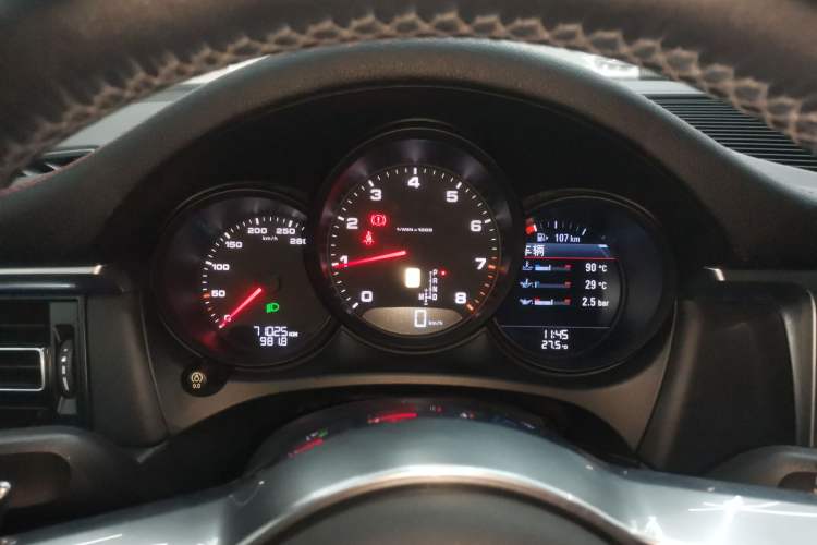 Used Porsche Macan 2018 Macan 2.0T Instrument Cluster
