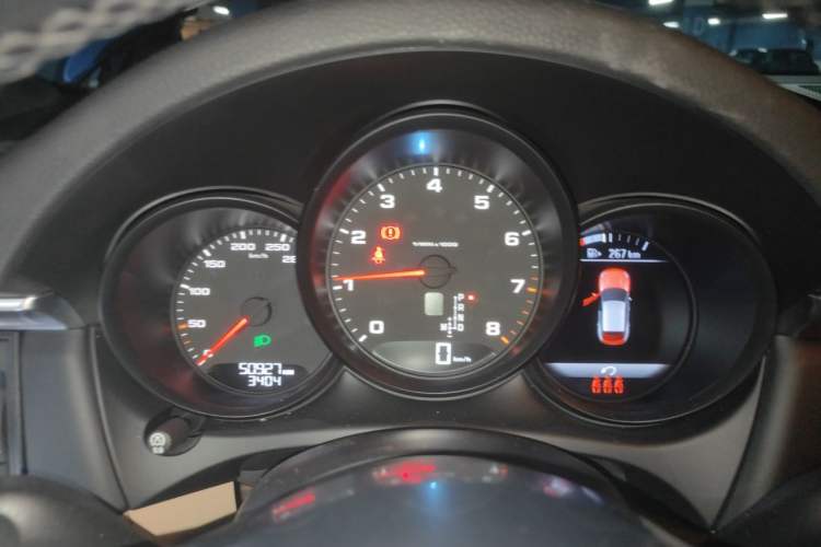 Used Porsche Macan 2018 Macan 2.0T Instrument Cluster