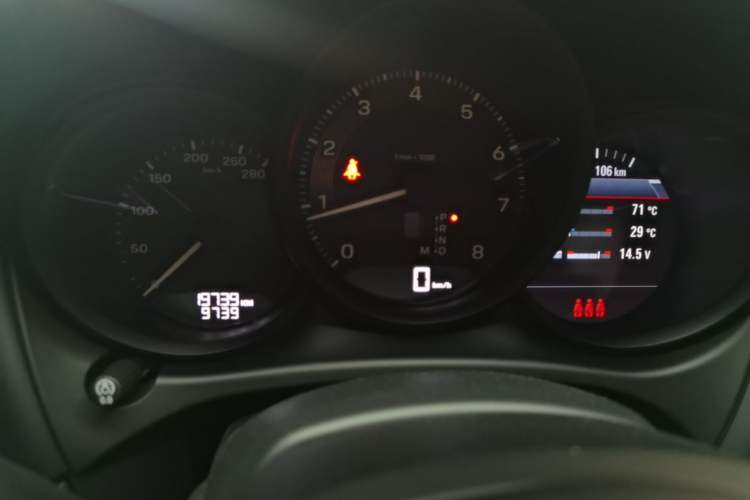 Used Porsche Macan 2018 Macan 2.0T Instrument Cluster