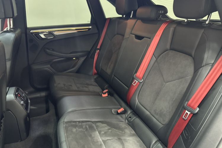 Used Porsche Macan 2018 Macan 2.0T Interior 8