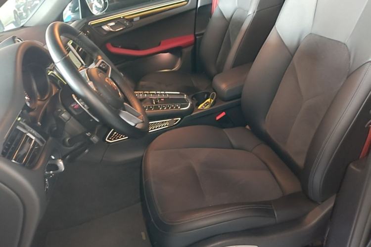 Used Porsche Macan 2018 Macan S 3.0T Left Front Seat