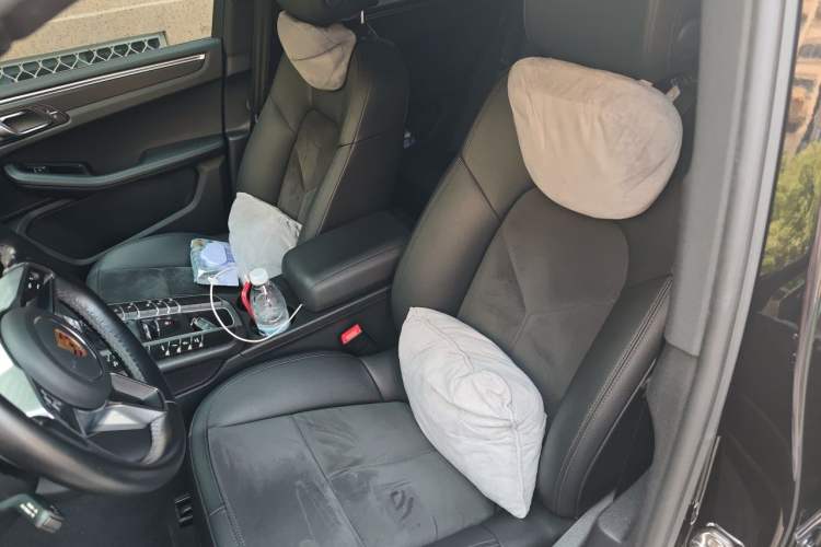 Used Porsche Macan 2018 Macan 2.0T Left Front Seat
