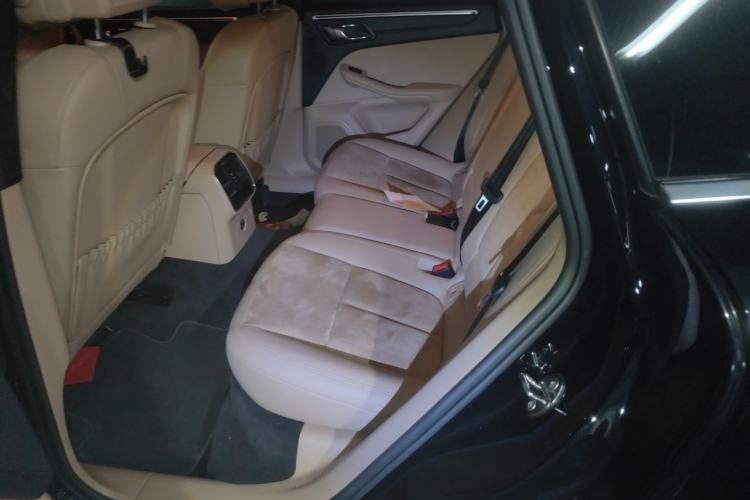Used Porsche Macan 2018 Macan 2.0T Left Rear Seat