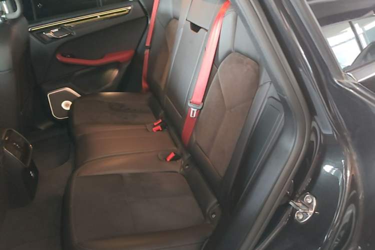 Used Porsche Macan 2018 Macan S 3.0T Left Rear Seat