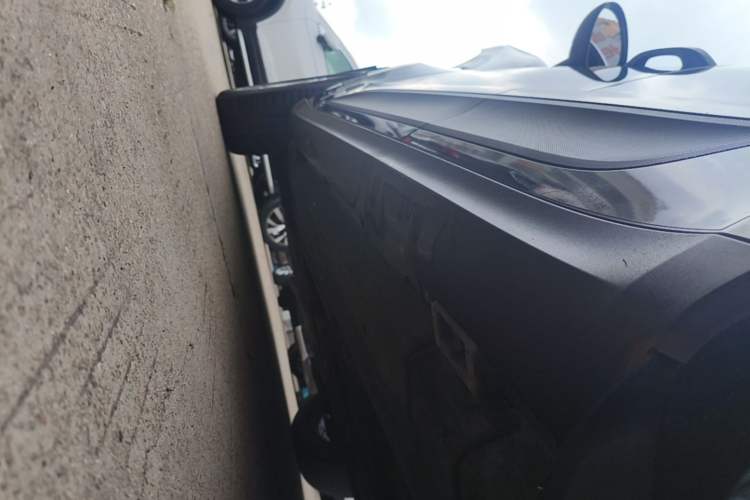 Used Porsche Macan 2018 Macan 2.0T Left Side Sill
