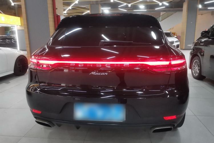 Used Porsche Macan 2018 Macan 2.0T Rear