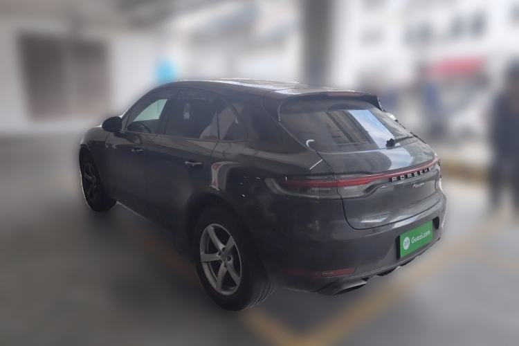 Used Porsche Macan 2018 Macan 2.0T Rear Left 45 Deg