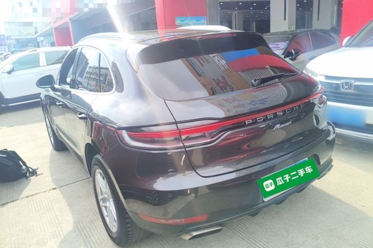 Used Porsche Macan 2018 Macan 2.0T Rear Left 45 Deg