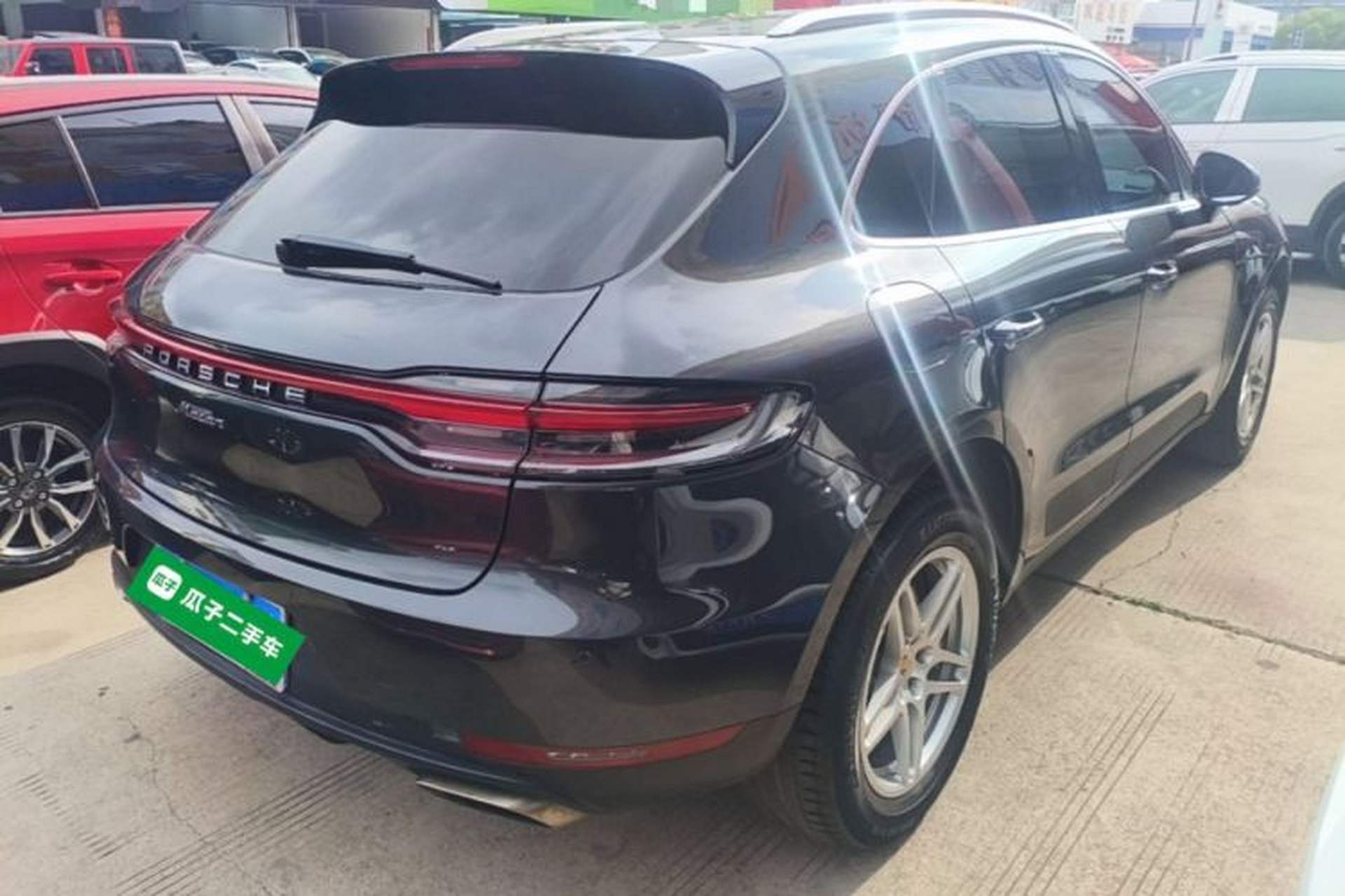 Used Porsche Macan 2018 Macan 2.0T Rear Right 45 Deg