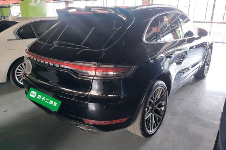 Used Porsche Macan 2018 Macan S 3.0T Rear Right 45 Deg