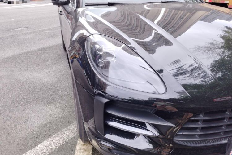 Used Porsche Macan 2018 Macan 2.0T Right Front Headlight