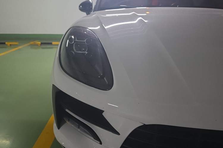 Used Porsche Macan 2018 Macan 2.0T Right Front Headlight