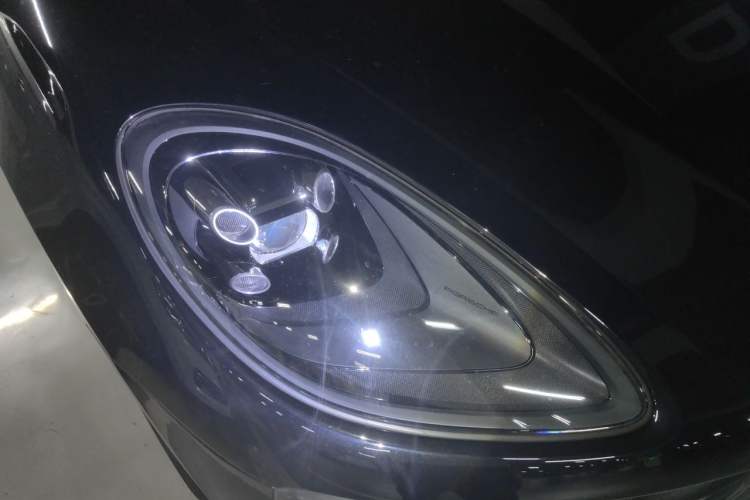 Used Porsche Macan 2018 Macan 2.0T Right Front Headlight