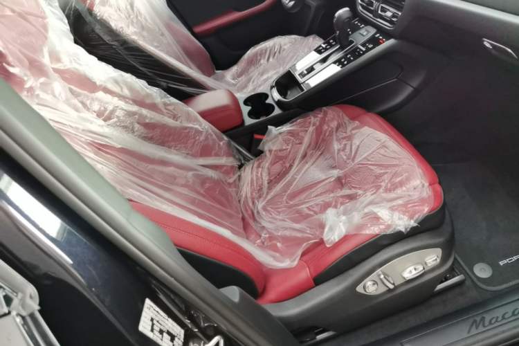 Used Porsche Macan 2018 Macan 2.0T Right Front Seat
