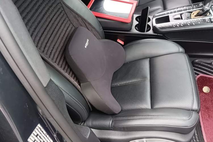 Used Porsche Macan 2018 Macan 2.0T Right Front Seat
