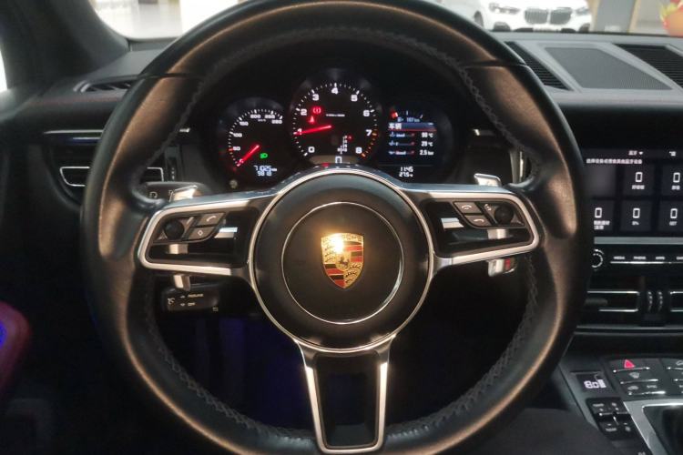 Used Porsche Macan 2018 Macan 2.0T Steering Wheel