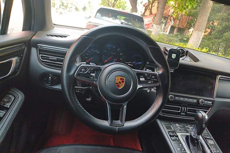 Used Porsche Macan 2018 Macan 2.0T Steering Wheel