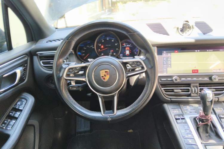 Used Porsche Macan 2018 Macan 2.0T Steering Wheel