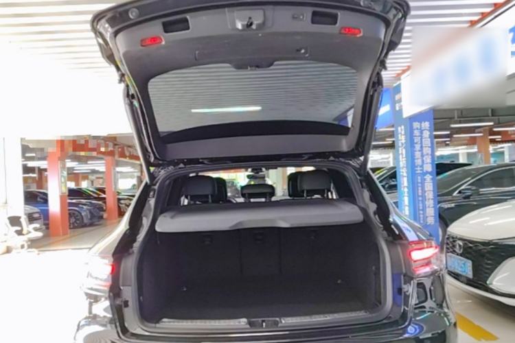 Used Porsche Macan 2018 Macan 2.0T Trunk