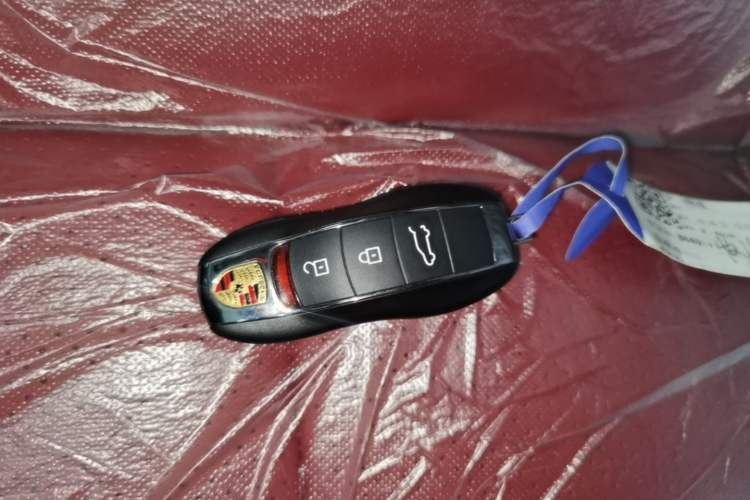 Used Porsche Macan 2018 Macan 2.0T Vehicle Key