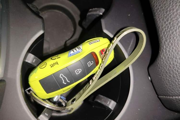 Used Porsche Macan 2018 Macan S 3.0T Vehicle Key