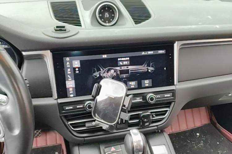 Used Porsche Macan 2018 Macan 2.0T Audio And AC Panel