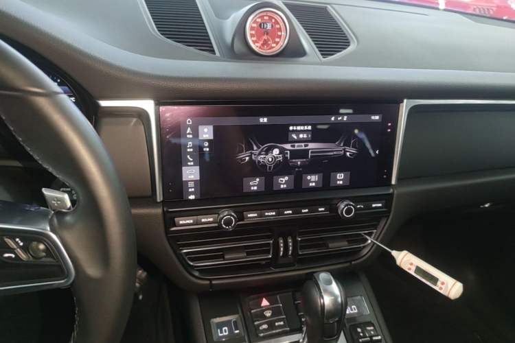 Used Porsche Macan 2018 Macan 2.0T Audio And AC Panel