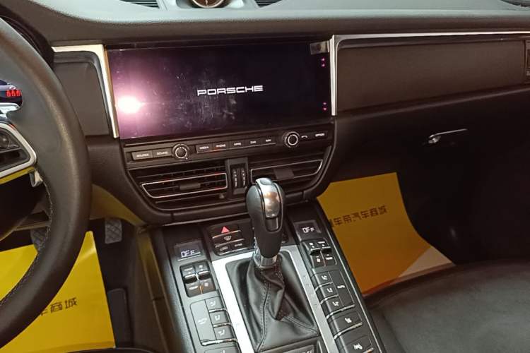 Used Porsche Macan 2018 Macan 2.0T Audio And AC Panel