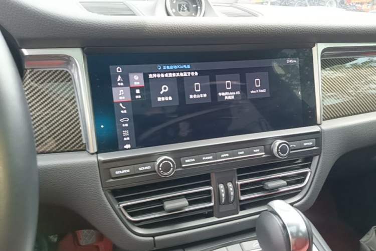 Used Porsche Macan 2018 Macan 2.0T Audio And AC Panel