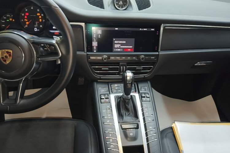 Used Porsche Macan 2018 Macan 2.0T Audio And AC Panel