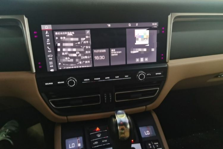 Used Porsche Macan 2018 Macan 2.0T Audio And AC Panel