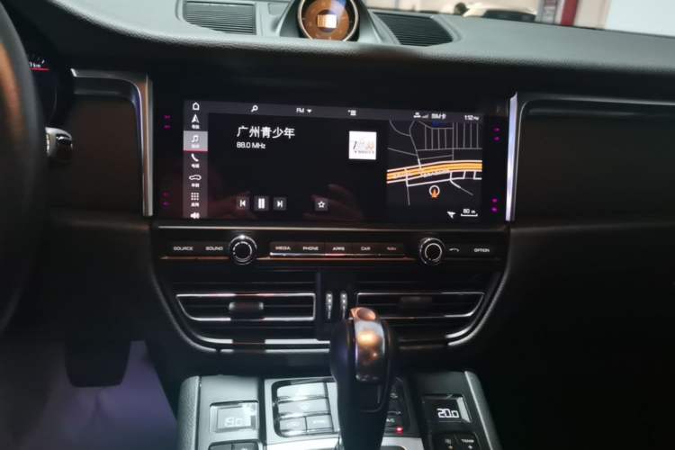 Used Porsche Macan 2018 Macan 2.0T Audio And AC Panel