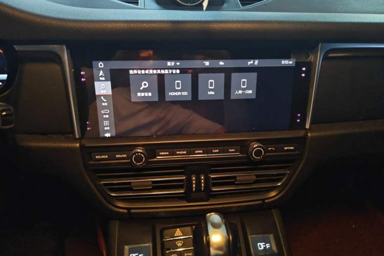 Used Porsche Macan 2018 Macan 2.0T Audio And AC Panel