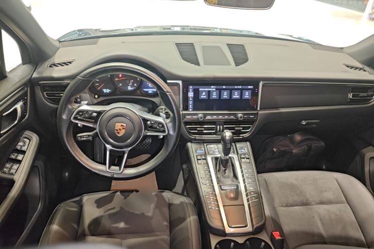 Used Porsche Macan 2018 Macan 2.0T Center Console