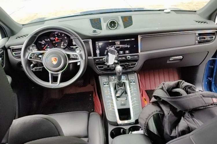 Used Porsche Macan 2018 Macan 2.0T Center Console