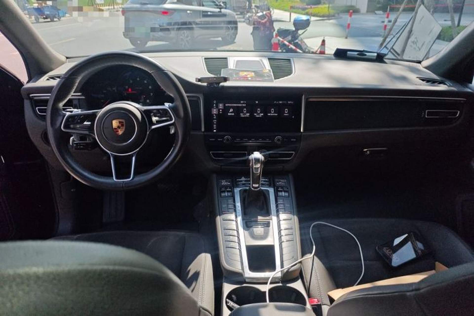 Used Porsche Macan 2018 Macan 2.0T Center Console