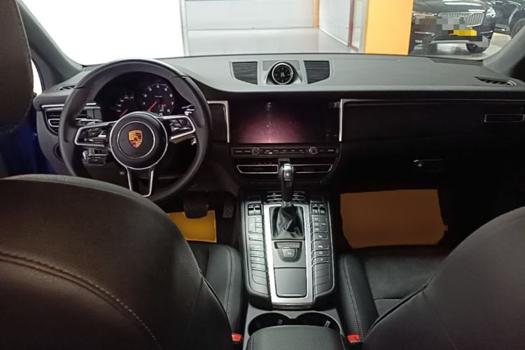 Used Porsche Macan 2018 Macan 2.0T Center Console