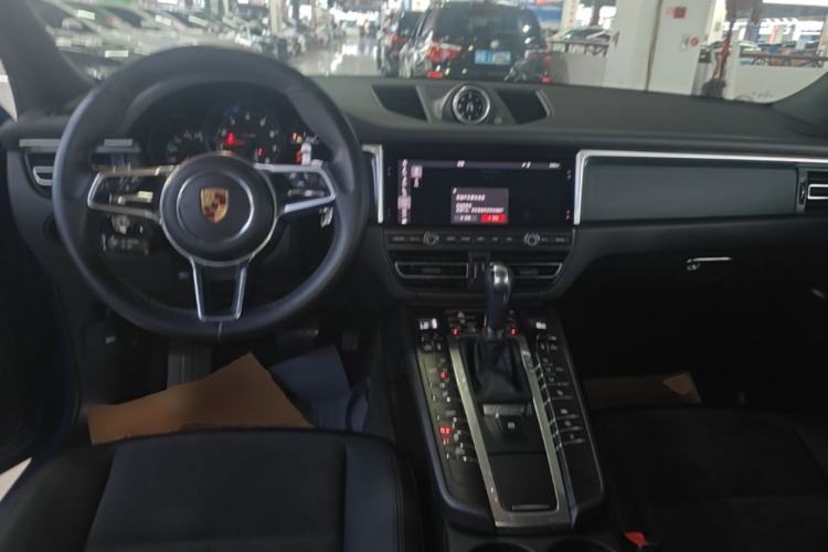 Used Porsche Macan 2018 Macan 2.0T Center Console