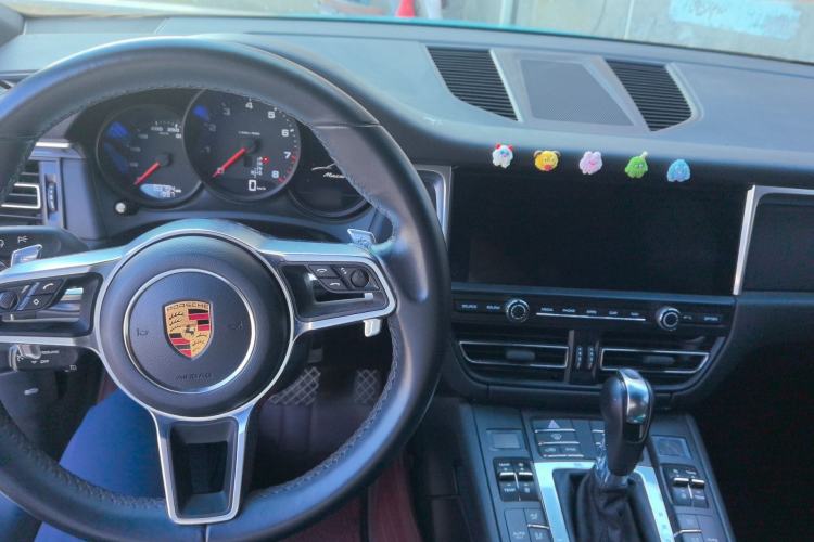 Used Porsche Macan 2018 Macan 2.0T Center Console