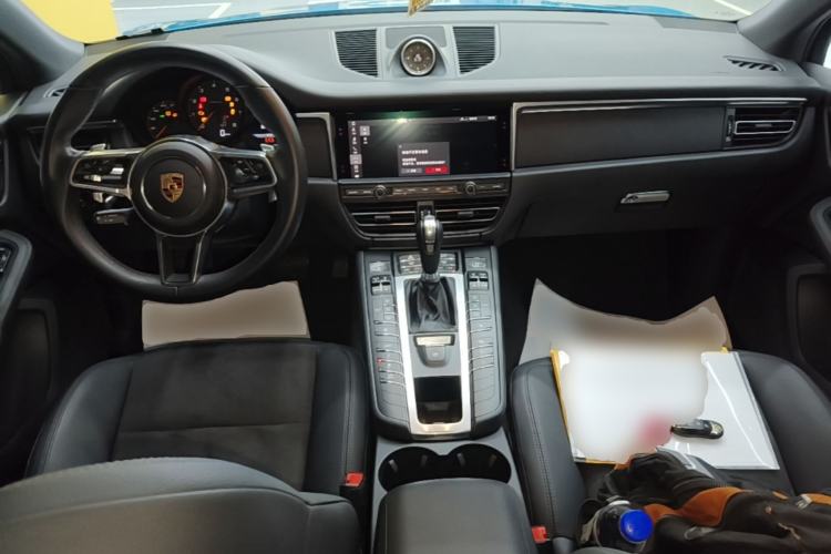 Used Porsche Macan 2018 Macan 2.0T Center Console