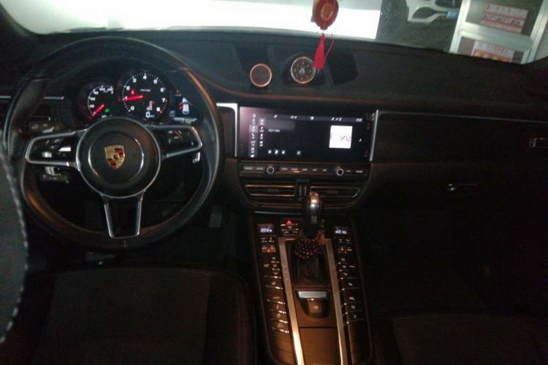 Used Porsche Macan 2018 Macan 2.0T Center Console