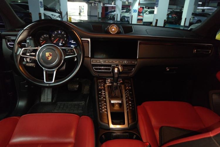 Used Porsche Macan 2018 Macan 2.0T Center Console