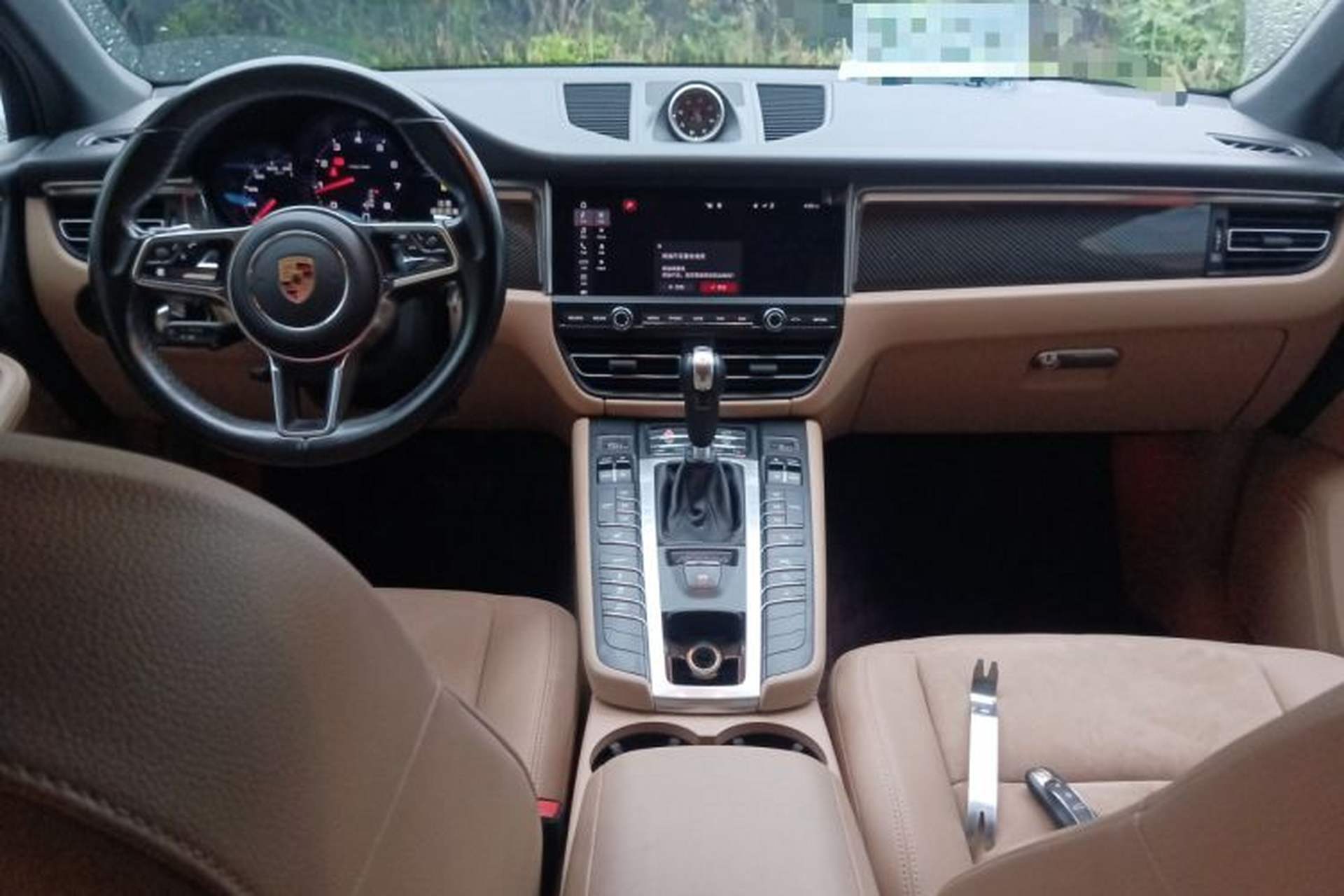 Used Porsche Macan 2018 Macan 2.0T Center Console