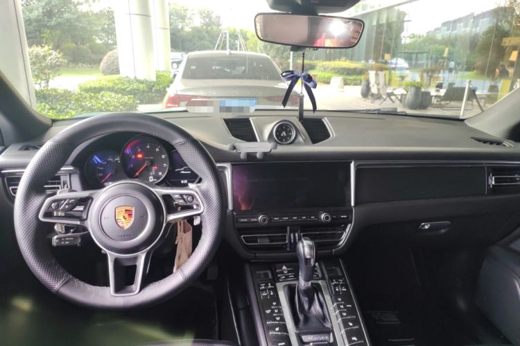 Used Porsche Macan 2018 Macan 2.0T Center Console