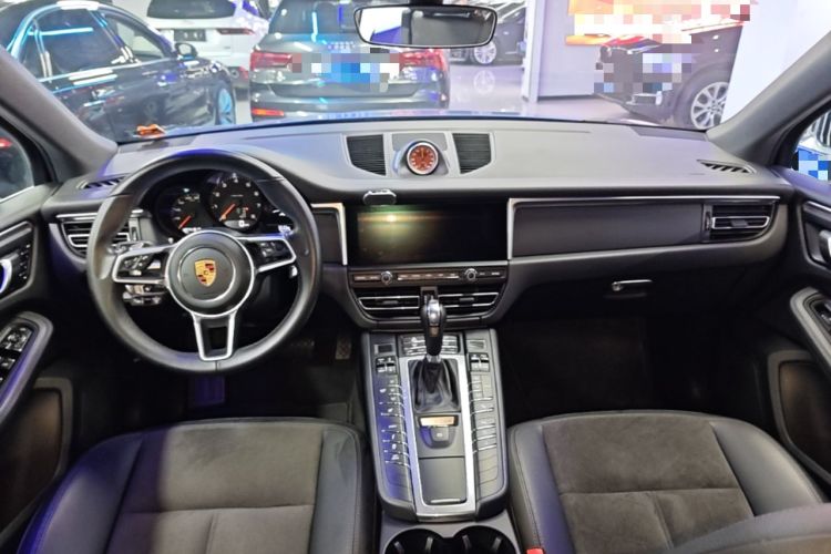 Used Porsche Macan 2018 Macan 2.0T Center Console