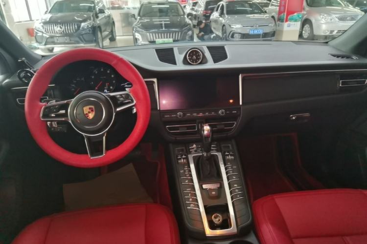 Used Porsche Macan 2018 Macan 2.0T Center Console