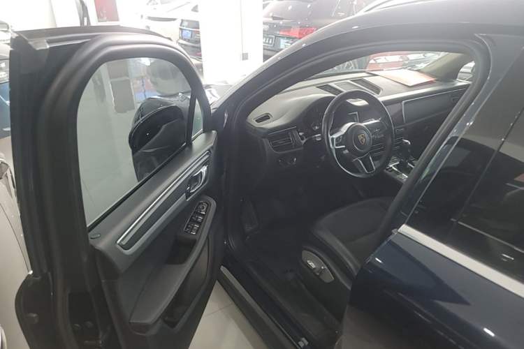Used Porsche Macan 2018 Macan 2.0T Driver Seat
