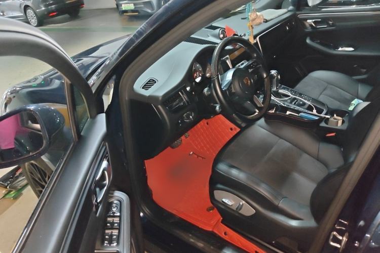 Used Porsche Macan 2018 Macan 2.0T Driver Seat